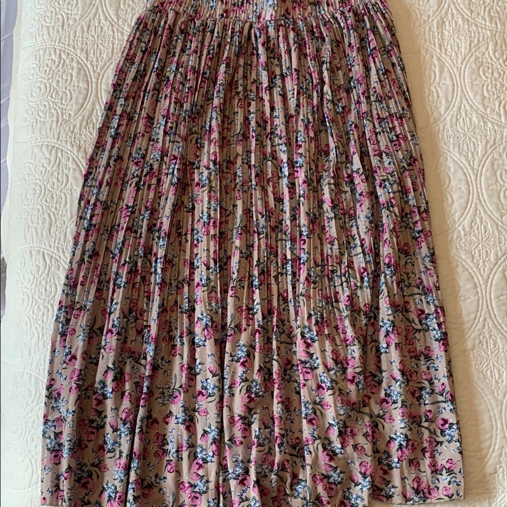 Floral Pleated Maxi Skirt